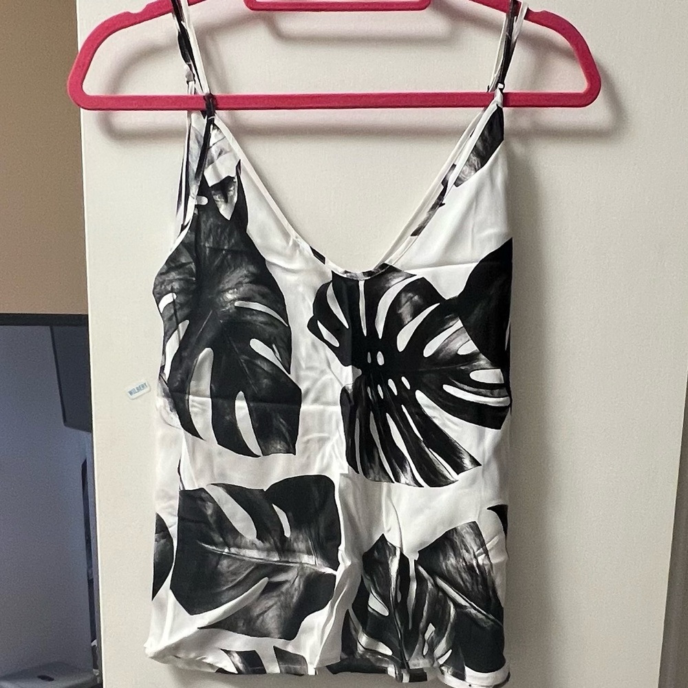 L'AGENCE Black and White Tropical Print Camisole - Picture 6 of 9